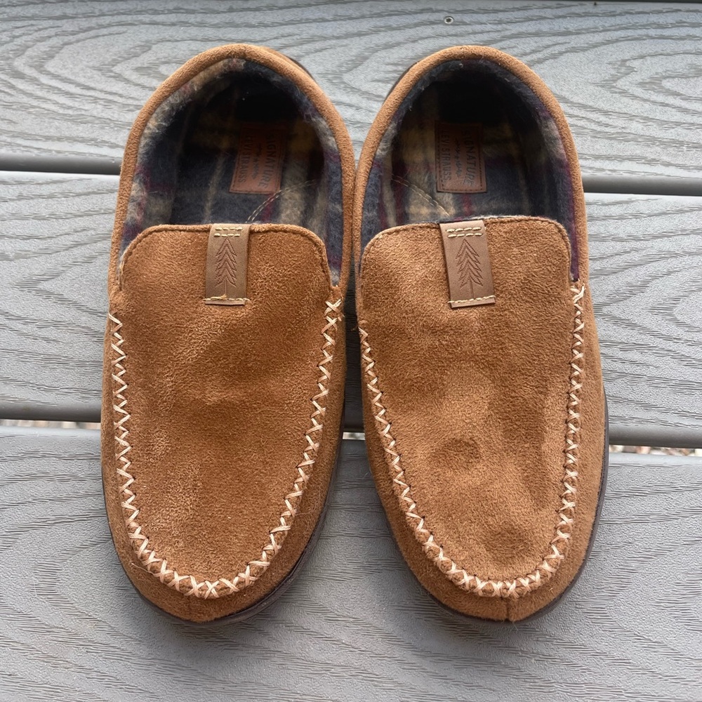 Levi’s Brown Moccasin Slipper
